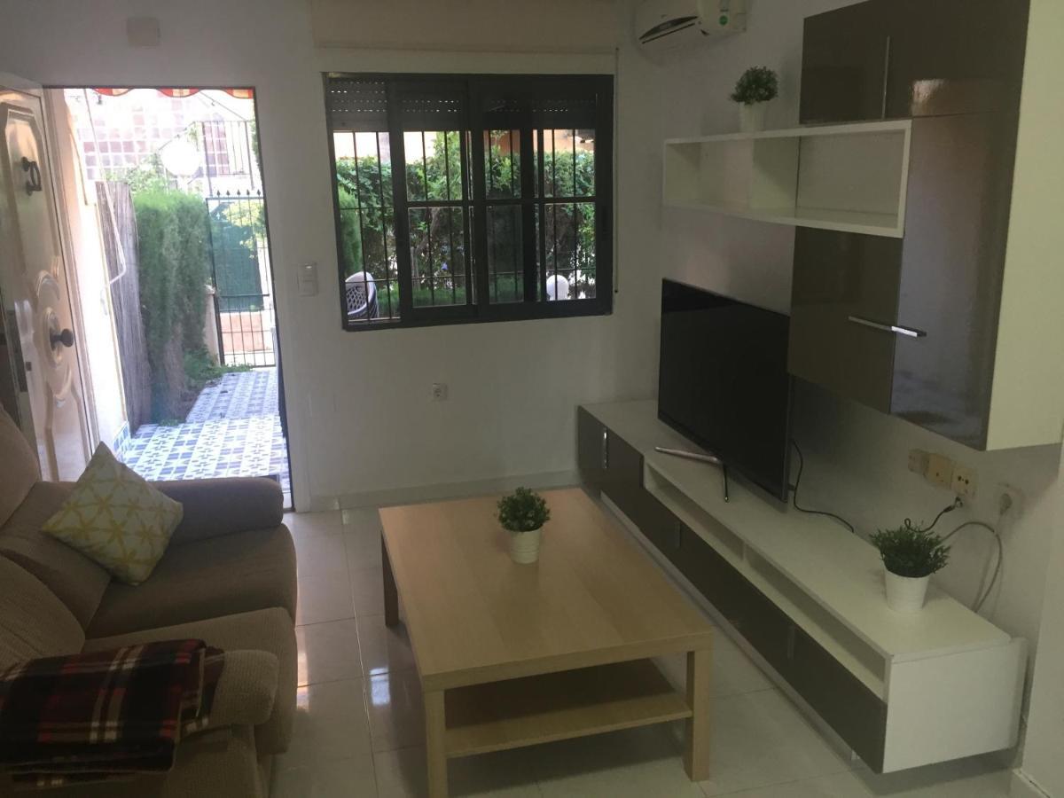 Punta Prima Bungalow Jardin Privado 托雷维耶哈 外观 照片